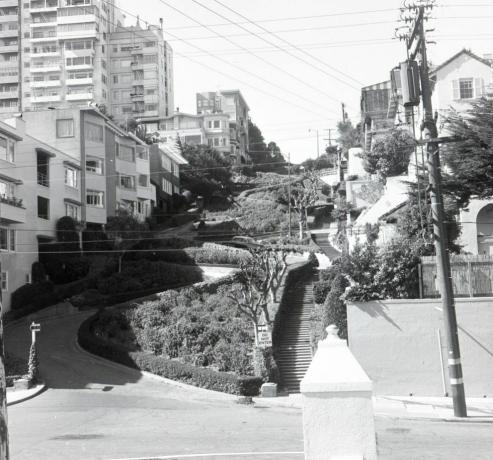 jalan paling bengkok di dunia dikatakan jalan lombard, 3 maret 1958