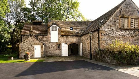 ashford mill - iq glass - outside - Derbyshire