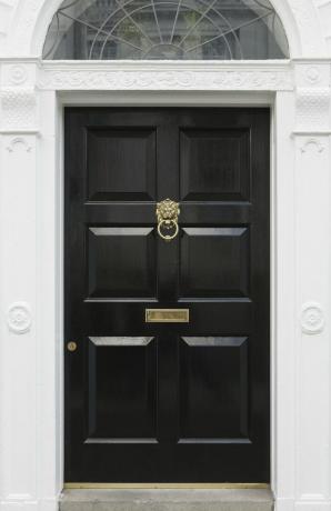 pintu hitam, pintu masuk yang indah di dublin, irlandia