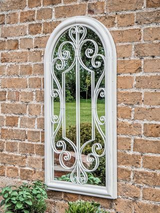 Fleura Outdoor Garden Wall Ornate Arched Mirror, 96,5 x 49cm, Gading Antik