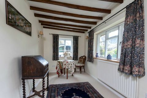 Greenhill Cottage - Summerside - Oxfordshire - Butler Sherborn - hallway