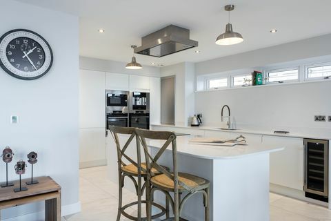 Mevagissey - Cornwall - properti - dapur - OnTheMarket.com