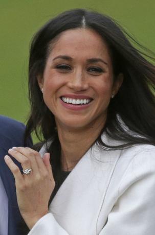 Cincin pertunangan Meghan Markle