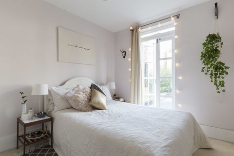 Kamar seperti Zen: Styling oleh The Lovely Drawer, fotografi oleh Chris Snook via Houzz.co.uk