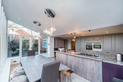 Stradbroke Villa - Yorkshire - cottage - kitchen - Savills