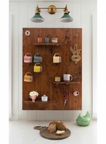 pegboard kustom di dapur molly yeh