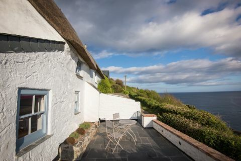 2 cottage yang bersebelahan dijual di cornwall