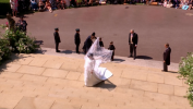Tampilan Penuh Pertama pada Gaun Pernikahan Kerajaan Meghan Markle Givenchy