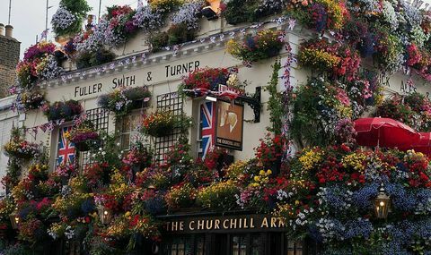 Pub The Churchill Arms