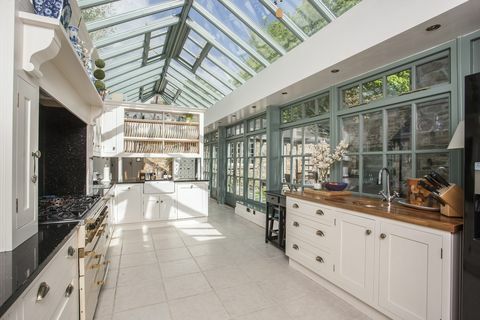 Trafalgar House - Country Durham - dapur - Savill