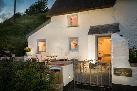 2 cottage yang bersebelahan dijual di cornwall