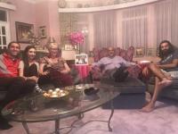 Gogglebox Fans Dibagi Atas Makeover Pink Living Room Keluarga Michael