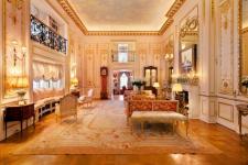 Lihat Di Dalam Penthouse Terinspirasi Versailles senilai $38 Juta dari Joan Rivers