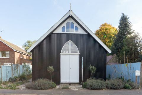 Jembatan Methodist Chapel, Bridge, Kent - front ext