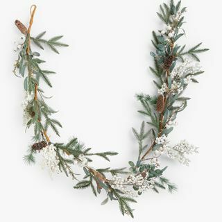 Musim Dingin Fayre Pine dan Mistletoe Garland