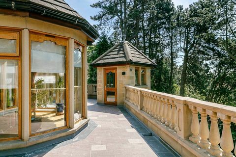 Treetops - mansion - balcony - Bradford - Hunters