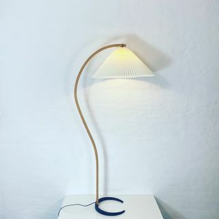 Lampu Lantai Vintage