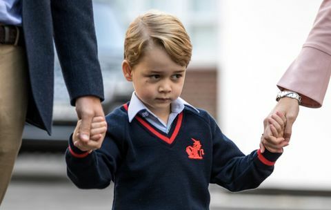 Pangeran George hari pertama di foto sekolah