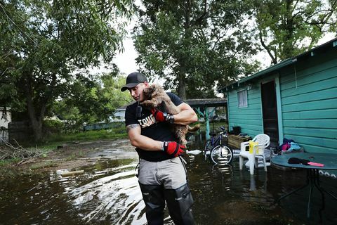 Banjir Menghambat Upaya Pemulihan Di Texas Tenggara