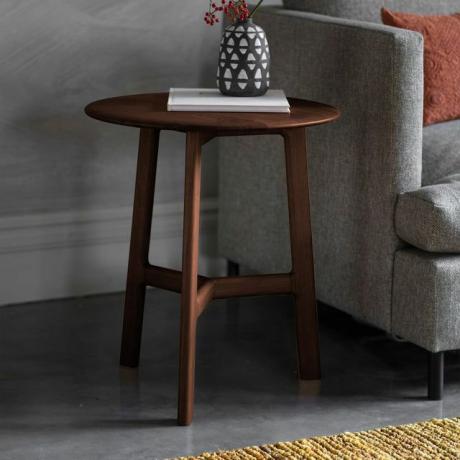 Talia Round Oak Side Table warna Coklat