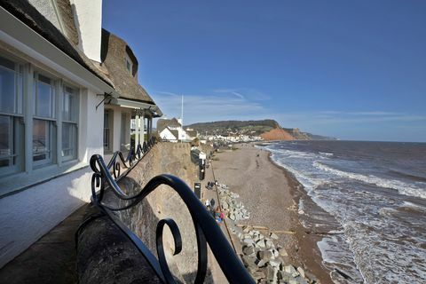 pondok pantai jerami untuk dijual di devon