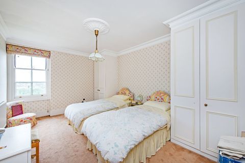 Savill, Haydon Hill House, kamar tidur