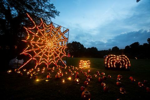 jack o lantern yang hebat di restorasi desa bethpage lama di bethpage lama new york