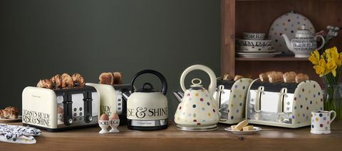 Emma Bridgewater x Russell Hobbs pemanggang roti dan kolaborasi alat dapur kecil ketel