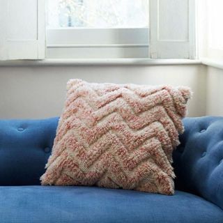 Zig Zag Tufted Cushion