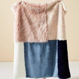 Selimut Throw Tara Faux Fur