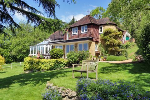 Roughway Cottage - Kent - house - Savills