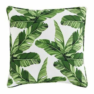 Bantal Daun Kelapa