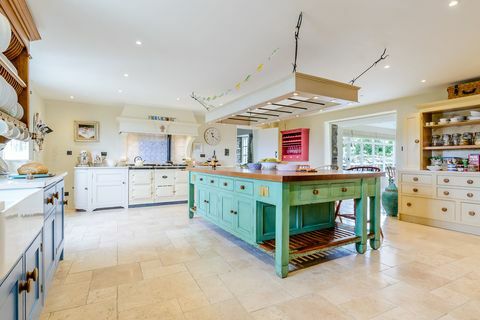 Prisk Farm - kitchen - Vale of Glamorgan - Wales - Savills