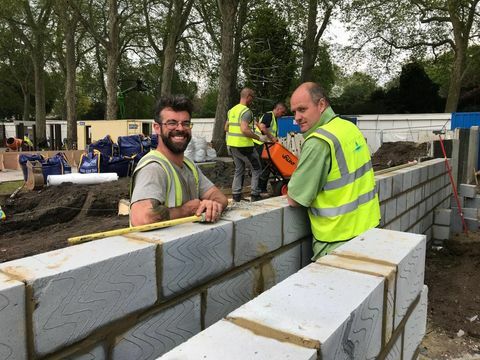 Chelsea Flower Show 2019: Selamat datang di Yorkshire garden build dimulai