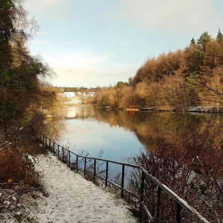 eliburn reservoir di livingston selama musim dingin