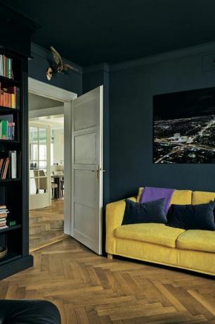 farrow and ball's hague blue, ruang tamu