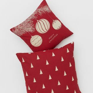 Sarung bantal kanvas motif natal 2 bungkus