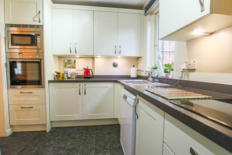 Oast House - Pinehurst South - Stephen Hawking - kitchen - Cheffins