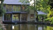 Rumah Danau Haddon yang Terinspirasi Jepang Dijual di Isle of Wight