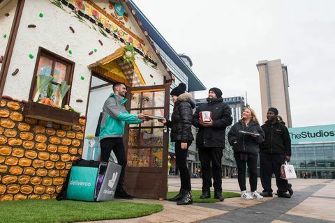 Kirim foto rumah yang dapat dimakan