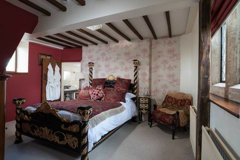 Kastil Bath Lodge - Norton St Philip - Savills - bedroom