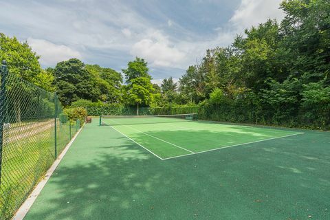 The Old Vicarage - Little Abington - Nick Brown - lapangan tenis - Cheffins