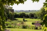 Dijual Rumah Yorkshire Country yang Dedaunan Memadukan Sejarah Dengan Gaya Hidup